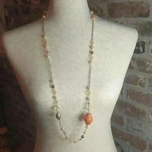 Assymetrical necklace